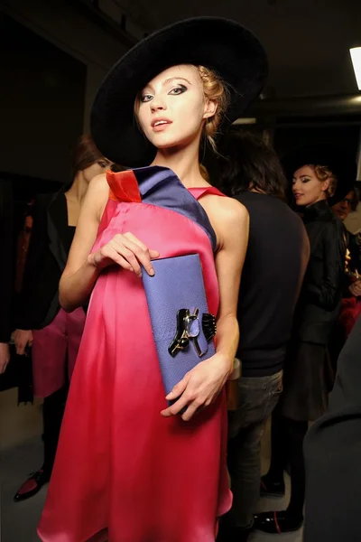 Look 34